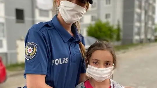Emet Polisinden Çocuklara Tatlı Sürpriz