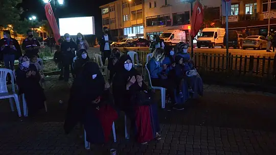 15 Temmuz Demokrasi ve Milli Birlik Gününde Meydanlarda Değil,Gönüllerde Birlikteydik