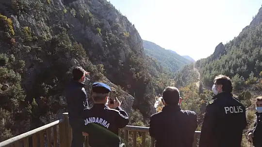 Vali Çelik'İki Taş Kanyonu Ülke Turizmine Kazandırılmalı'