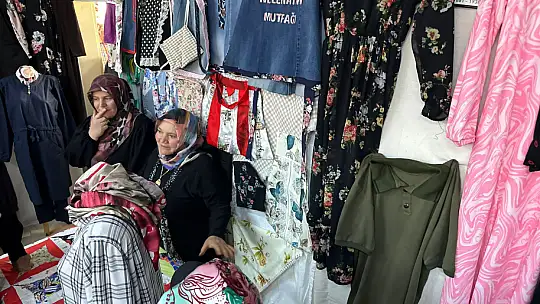 Gürpınar'da 26 Kursiyer Eserlerini Sergiledi