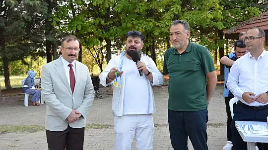 Emet'te oğlaklar podyuma çıktı
