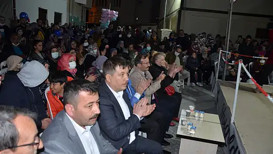 Kütahya Germiyan Sokağında Gazi Emet Gecesi