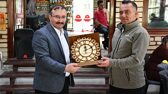 Emet Belediyesinden Emekli Personel Onure Edildi