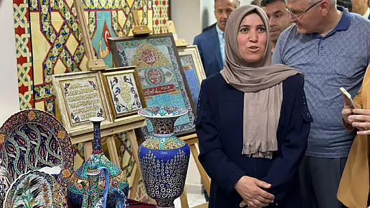 Emet Halk Eğitim 261 Kursta 5835 Kursiyere Belge Verdi