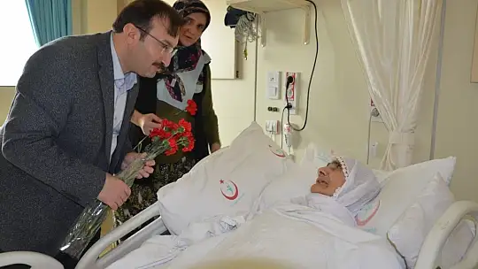 Başkan Doğan'dan 8 Mart'ta Kadın Çalışanlara Kutlama Ziyareti