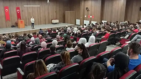 Sanem Kaptan Dümeni Emet'e Kırdı