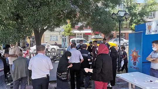 Emet AK partiden Şehitlerimiz İçin Lokma Hayrı