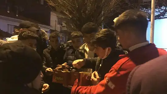 Miraç Kandilinde Emet Hayır olup Aktı