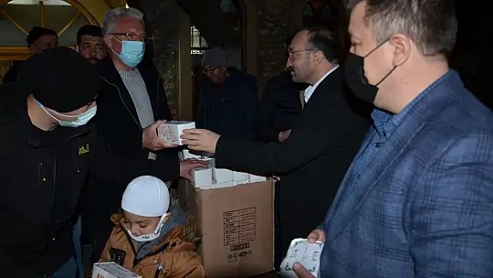 Miraç Kandilinde Emet Hayır olup Aktı