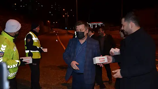 Miraç Kandilinde Emet Hayır olup Aktı