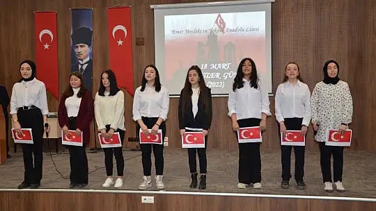 Gazi Emet Şehitlerimizin Aziz Hatırası İçin Meydandaydı