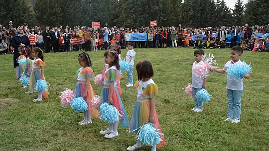 Emet İlçesinde 23 Nisan Coşkusu Yaşandı