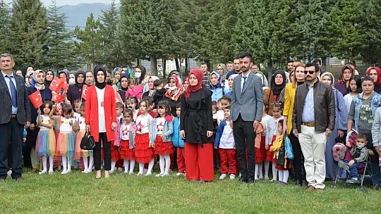 Emet İlçesinde 23 Nisan Coşkusu Yaşandı