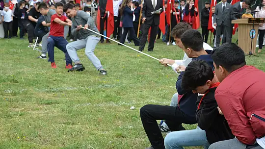 Emet İlçesinde 23 Nisan Coşkusu Yaşandı