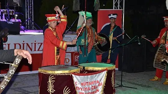 EMFEST Festivalinde Ünlü Sanatçı Zehra Emet'te Sevenleri İle Buluştu