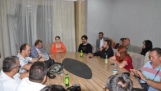Emet'te Konser veren Zehra Basın Mensuplarıyla Buluştu