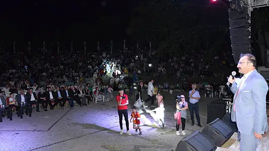 EMFEST Festivalinde Ünlü Sanatçı Zehra Emet'te Sevenleri İle Buluştu