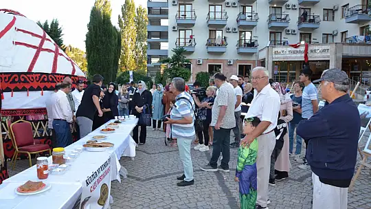 Emet'te Keşkek Cumcumla Yarıştı!