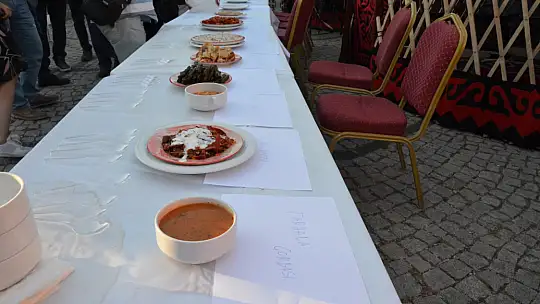 Emet'te Keşkek Cumcumla Yarıştı!