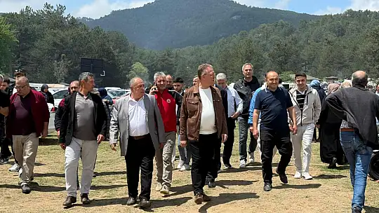 6841 Araç Katıldı 25Bin İnsan Bahar Şenliğinde Buluştu