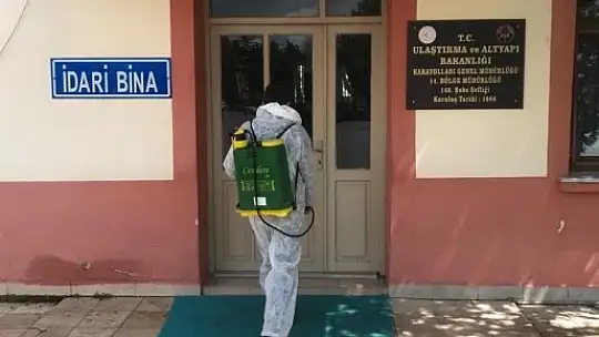 Emet Belediyesi Resmi Kurum ve İşyerlerini Dezenfekteye Devam Ediyor