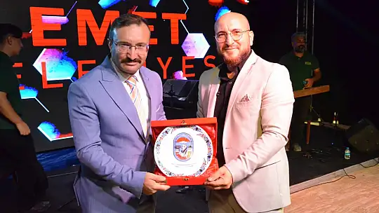 2 Eylül Akşamı Bedirhan Gökçeyle Şiir ve Türkü Tadında