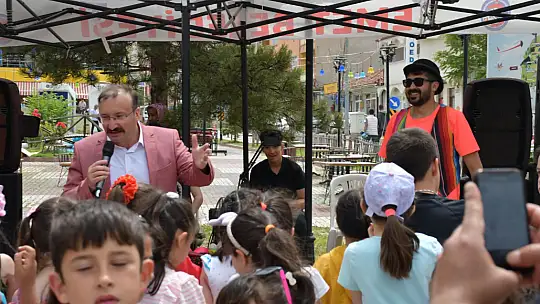 Karne Sevincini Belediye Karne Şenliği İle Kutladılar