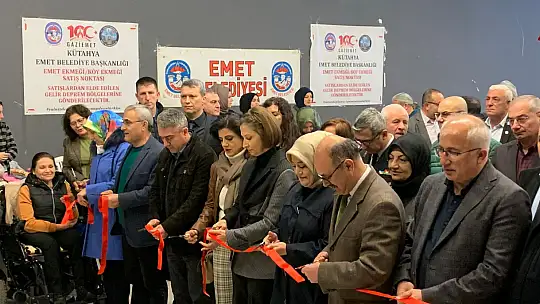 Emet Deprem Kermesinde Yerini Aldı