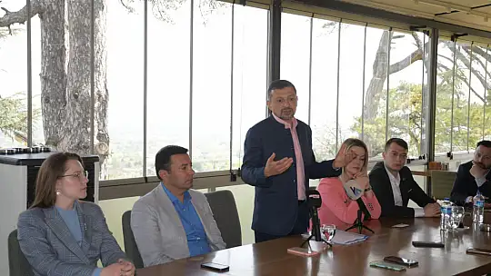 ERBAŞ' Maden Payı İle Emet Hisarcık Belediyeleri Ortak Bir Traktör Alamaz'