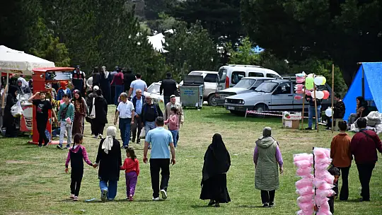 Bahar Şenliği İçin Bölge Halkı Tahtalıda Buluştu