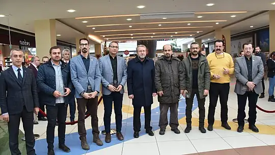 10 Ocakta Protokol Çalışan Gazeteciler İçin Fotoğraf Maiknalarının Başına Geçti