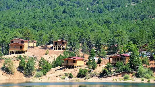 Yeniceköy Gölet Bungalov Evlerinin Tamamlanması Heyecanla Bekleniyor