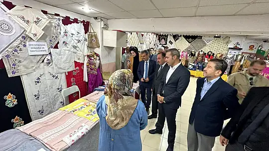 Emet Halk Eğitim 261 Kursta 5835 Kursiyere Belge Verdi