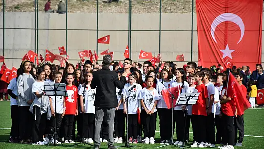 Gazi Emet'te 100. Coşkusu