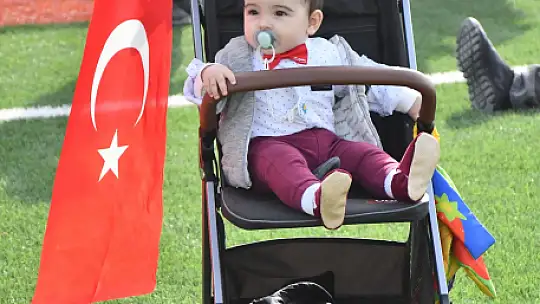 Gazi Emet'te 100. Coşkusu