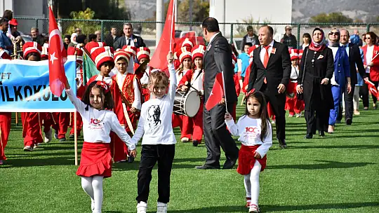 Gazi Emet'te 100. Coşkusu