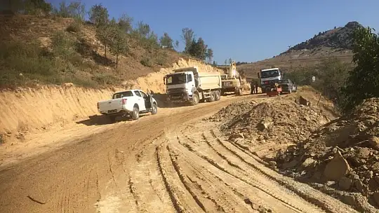 Eğrigöz'de 6 km'lik Yol Alt Yapı Çalışması Sürüyor