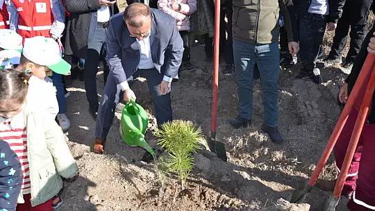 11 Kasım Fidan Dikim Gününde Emet'e 12 Bin Fidan