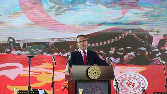 Bakan Kasapoğlu' Törenler İptal Diyenler Kütahya'ya Baksın'