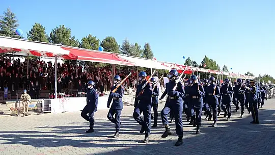 Bakan Kasapoğlu' Törenler İptal Diyenler Kütahya'ya Baksın'