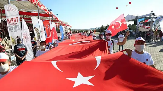 Bakan Kasapoğlu' Törenler İptal Diyenler Kütahya'ya Baksın'