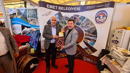 İzmir'de Gazi Emet Rüzgarı Esti