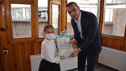 Kütüphaneler Haftasında En Çok Kitap Okuyan 5 Çocuğumuza Ödül