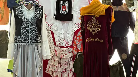 Gürpınar'da 26 Kursiyer Eserlerini Sergiledi