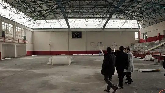 Emet Kapalı SPor Salonuna 1 milyon Ödenek