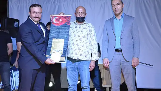 Milli Birlik Gününde Emet Tek Yürekti