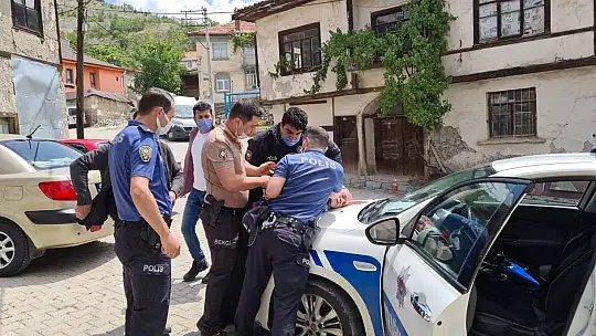 Emet'te Kavgada Kan Aktı 1 Yaralı