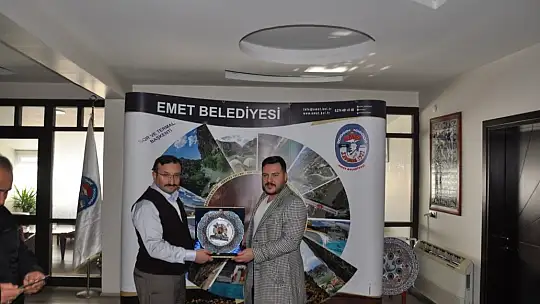 Sömestr Tatili İçin Emet'i Seçtiler