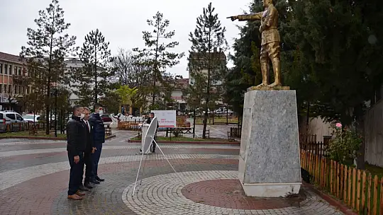 24 Kasım Öğretmenler günü Emet'te yoğun programlarla kutlandı.