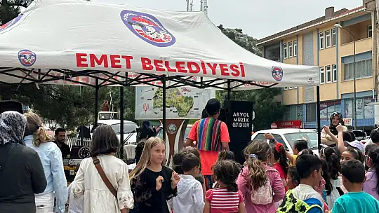Karne Sevincini Belediye Karne Şenliği İle Kutladılar
